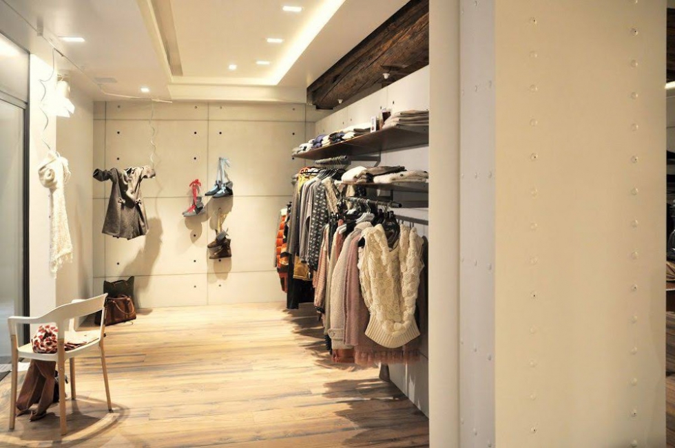 Thiết kế nội thất shop